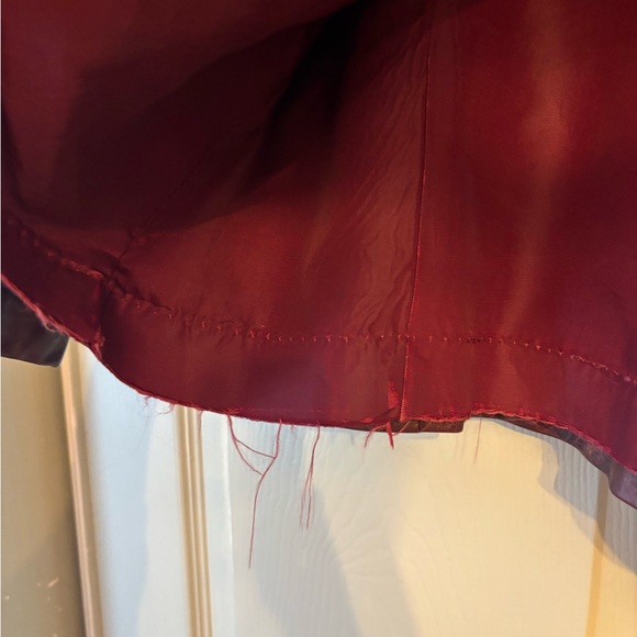 Vintage Women's Burgendy Leather Jacket - Picture 5 of 7